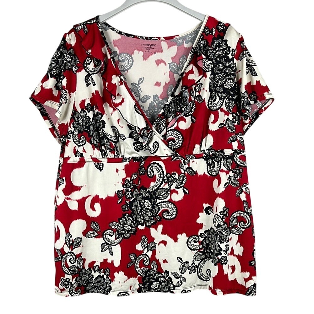 Lane Bryant Short Sleeve Vibrant Red and Black Floral Blouse  Womens‎ Size 22/24